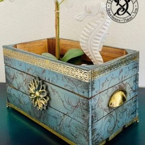 Wooden box Elfen & Helden " Baroque Swirls" - hand-painted - unique