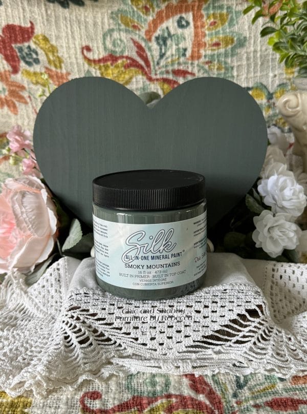 Dixie Belle Silk All In One Mineral Paint Smoky Mountains