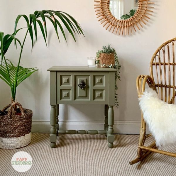 Dixie Belle Chalk Mineral Paint Spanish Moss - Image 3
