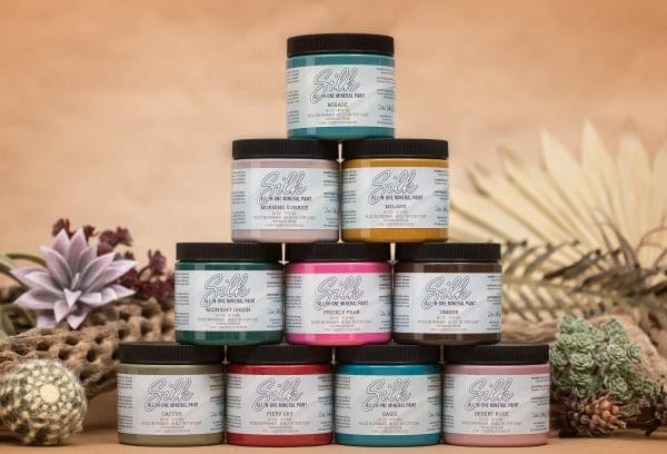 Dixie Belle Silk All In One Mineral Paint Mirage - Image 3