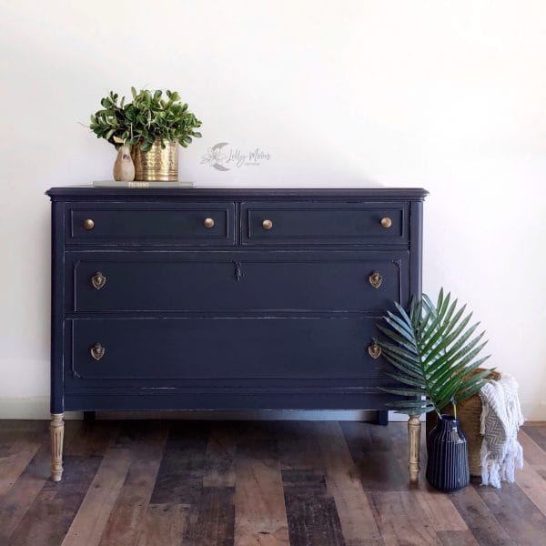 Dixie Belle Chalk Mineral Paint In the Navy - Image 3