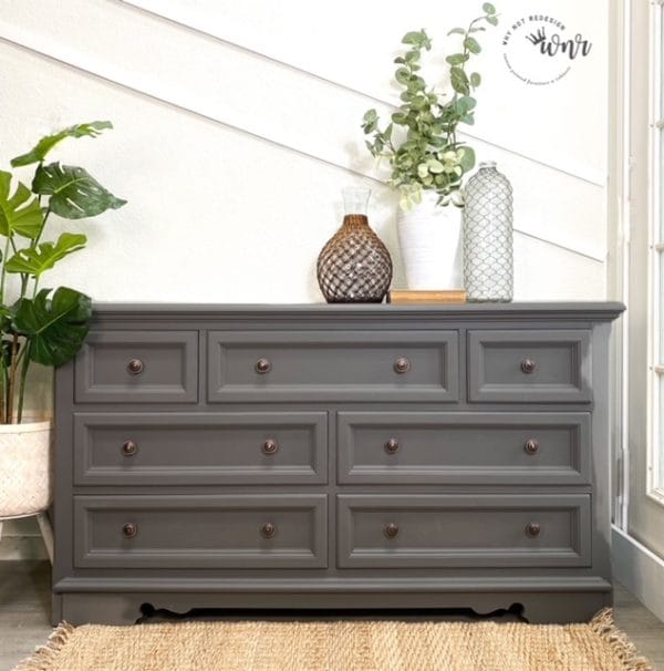 Dixie Belle Chalk Mineral Paint Hurricane Gray - Image 4