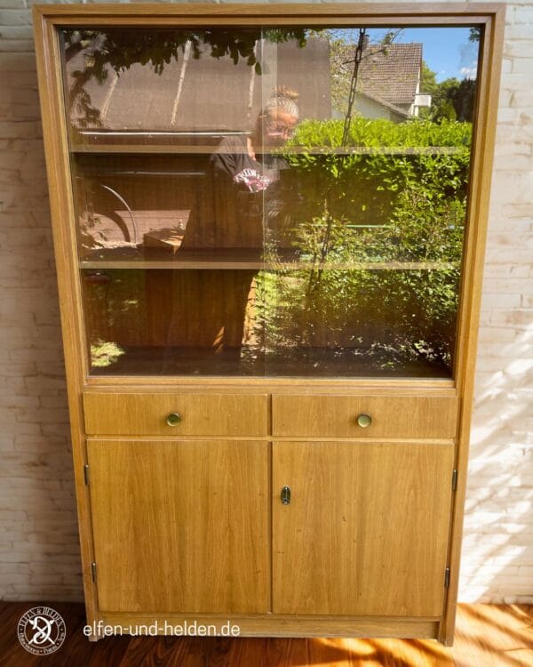 Mid-century display cabinet with glass front - stylish, practical and full of possibilities - ready for your project or for refurbishment at home